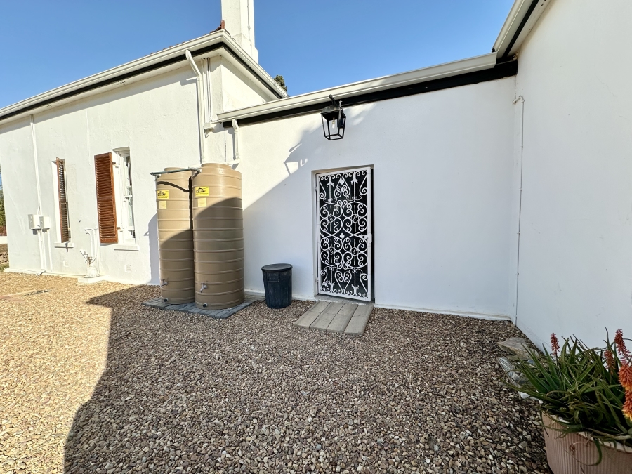 4 Bedroom Property for Sale in Bergzicht Western Cape